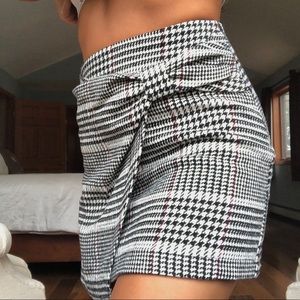 Houndstooth wool skirt from Forever 21